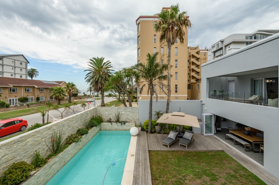 4 Bedroom Property for Sale in Summerstrand Eastern Cape